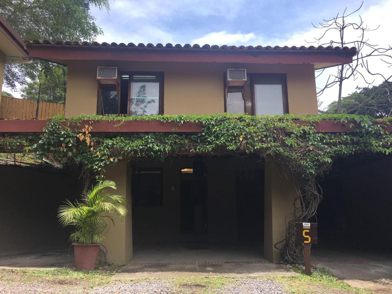 Aranjuez Lofts Santa Ana Apartman Santa Ana  Szoba fotó